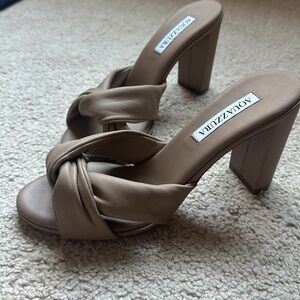 Aquazzura Olie Sandal 85. Size 38